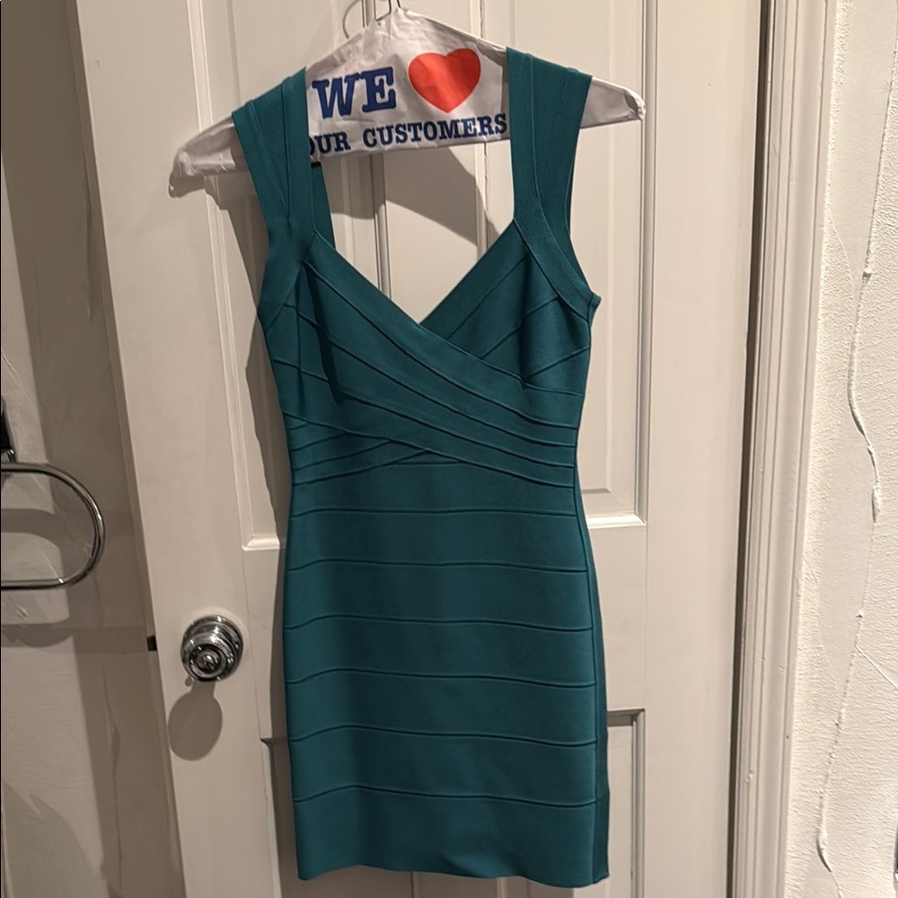 Herve Leger Green Bodycon Mini Dress Sweetheart Neckline